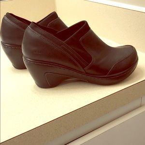 Jambu sport wedges super comfy-great condition.